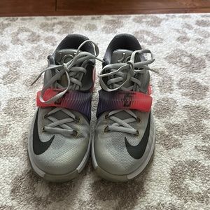 Nike KD girls sneakers - size 5Y